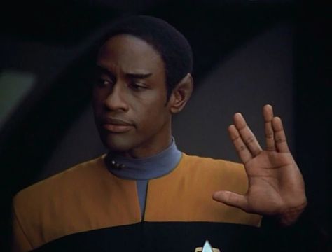 Tuvok Vulcan Star Trek, Harry Kim, Star Trek Series, Star Trek Characters, Star Trek Voyager, Star Trek Universe, The Final Frontier, Cheap Travel, Live Long