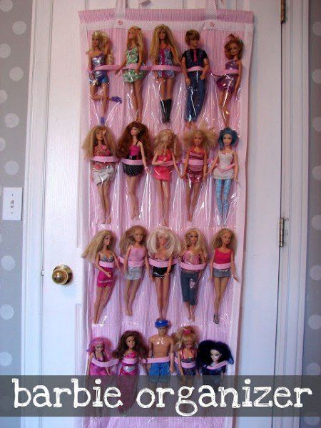 Barbie Doll Organizer Barbie Storage, Barbie Organization, Doll Organization, Doll Storage, Diy Barbie House, Diy Toy Storage, Kids Toy Organization, Kids Room Organization, Barbie Diy