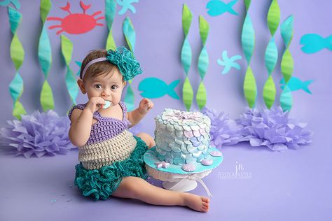 Charlotte's Under the Sea First Birthday Party | CatchMyParty.com Sea Birthday Party Ideas, Little Mermaid Party, Under The Sea Birthday Party, Smash Cake Girl, Under The Sea Birthday, 1st Birthday Themes, Mermaid Diy, Mermaid Theme Party