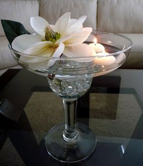 Candle Centerpiece Centerpiece With Floating Candles, Indoor Reception, Reception Centerpieces, White Magnolia, Outdoor Reception, Floating Candles, Photos Wedding, Centre Pieces, Deco Table