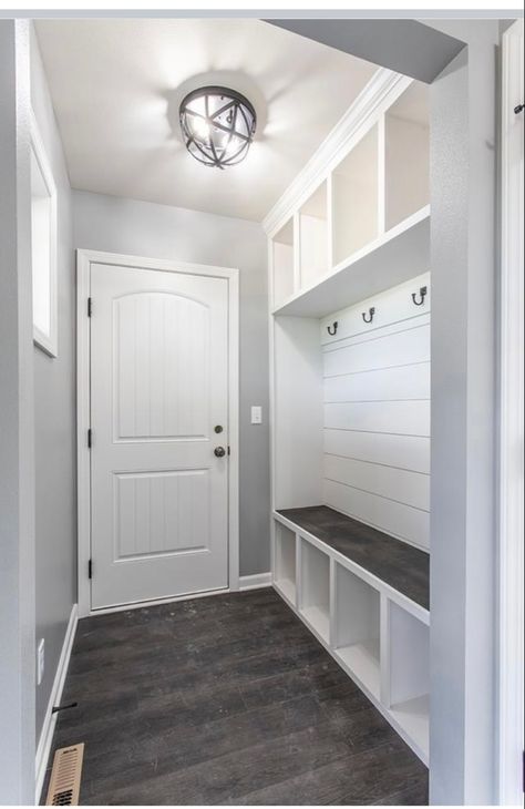 Laundry Lockers Mud Rooms, Florida Entryway Ideas, Laundry Room With Lockers, Mud Room Garage, Mudroom Remodel, Mudroom Closet, Home Lockers, Laundry Room/mud Room, Rent House