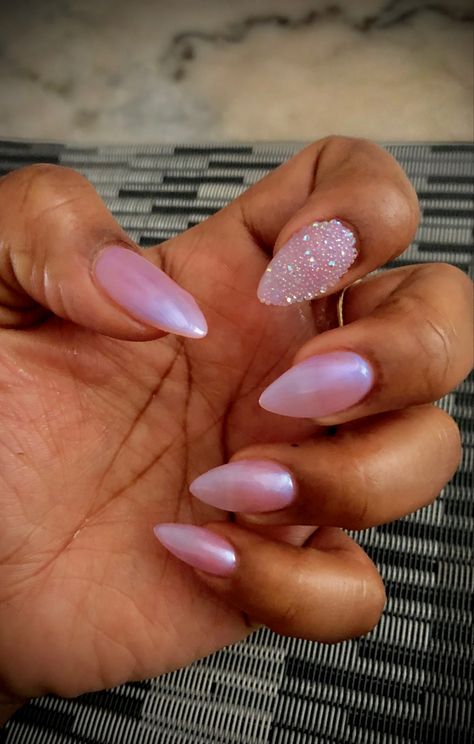 Cotton Candy Nails Polish Gel, Pretty Almond Nails Classy Pink, Cotton Candy Nails Ombre, Crystal Pink Nails, Pastel Pink Nails With Glitter, Cotton Candy Almond Nails, Cotton Candy Nails Short, Pale Pink Bridal Nails, Cotton Candy Dip Nails