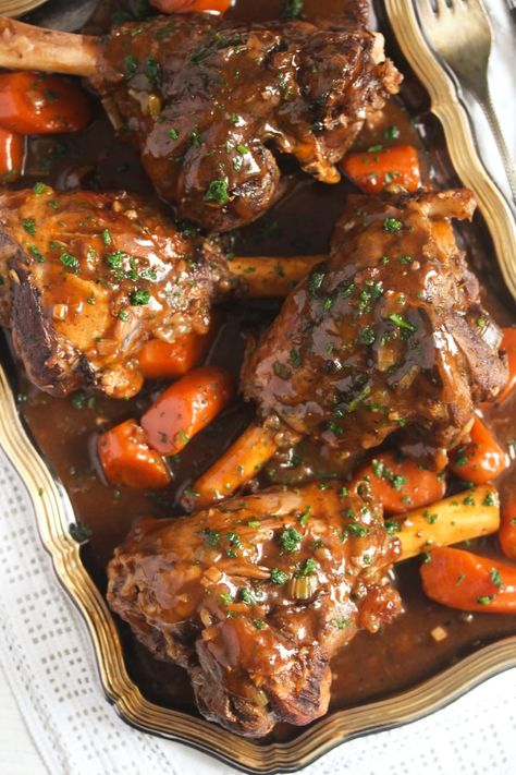 Lamb Leg Slow Cooker, Lamb Shanks Oven, Lamb Shanks Slow Cooker, Slow Cooked Lamb Shanks, Lamb Shank Recipe, Braised Lamb Shanks, Slow Cooker Lamb, Buttered Vegetables, Braised Lamb