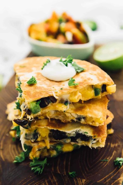 Black Bean And Corn Quesadillas, Breakfast Quesadilla Recipes, Jessica In The Kitchen, Food Bites, Black Bean And Corn, Breakfast Quesadilla, Slow Cooker Lentils, High Protein Vegetarian Recipes, Vegan Sour Cream