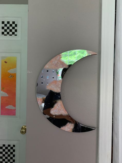 Moon Mirror Painting, Moon Things, Painted Moon, Moon Mirror, Meaningful Drawings, Photo Insta, Cottage Ideas, Mirror Painting, Redecorate Bedroom