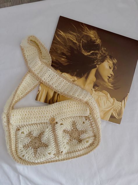 Crochet Messenger Bag, Taylor Swift Fearless, Crochet Inspo, Bag Crochet, Crochet Bags, Make And Sell, Crochet Bag, Bag Making, Crochet Projects