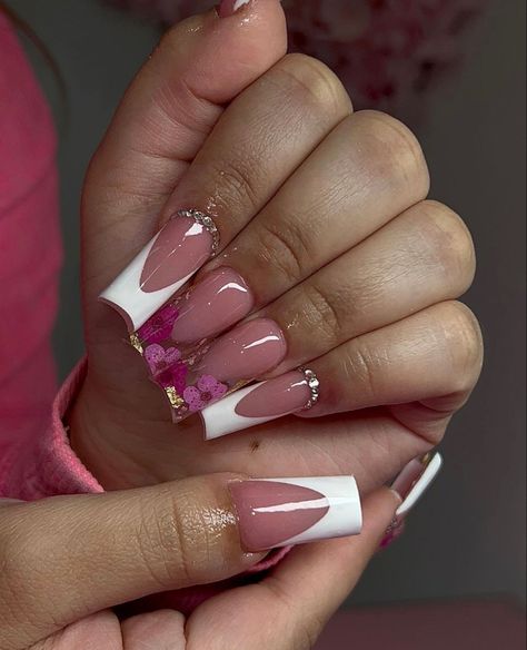 Cute Long Nails, Ongles Bling Bling, French Tip Acrylic Nails, Acrylic Nails Coffin Pink, Unique Acrylic Nails, Long Square Acrylic Nails, Nail Swag, Bling Acrylic Nails, Short Acrylic Nails Designs