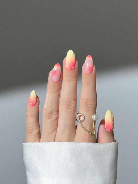 Sun Set Nails, Beach Aura, Elegant Winter Nails, Festive Holiday Nails, Sun Nails, Nail Art Inspo, Sunset Nails, Chic Nail Designs, Aura Nails