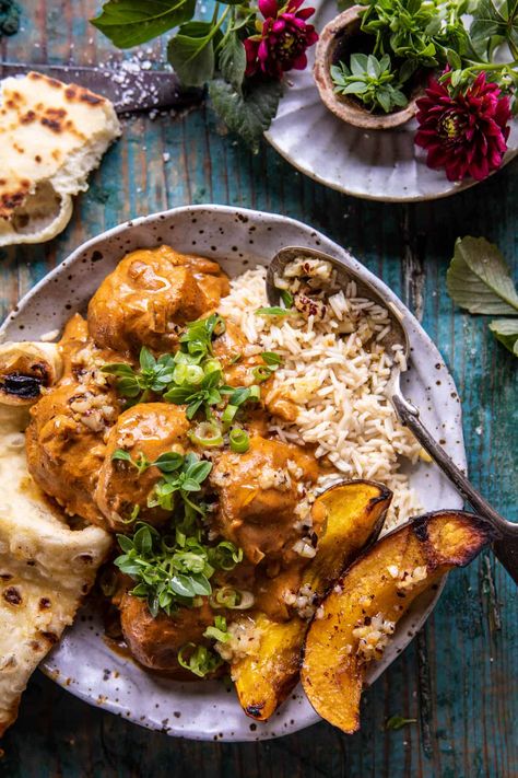 Crockpot Coconut Curry Chicken Meatballs, Autumn Crockpot Recipes, Crockpot Coconut Curry Chicken, Half Baked Harvest Chicken, Coconut Curry Chicken Crockpot, Coconut Curry Meatballs, Coconut Curry Chicken Meatballs, Chicken Curry Crockpot, Curry Chicken Meatballs