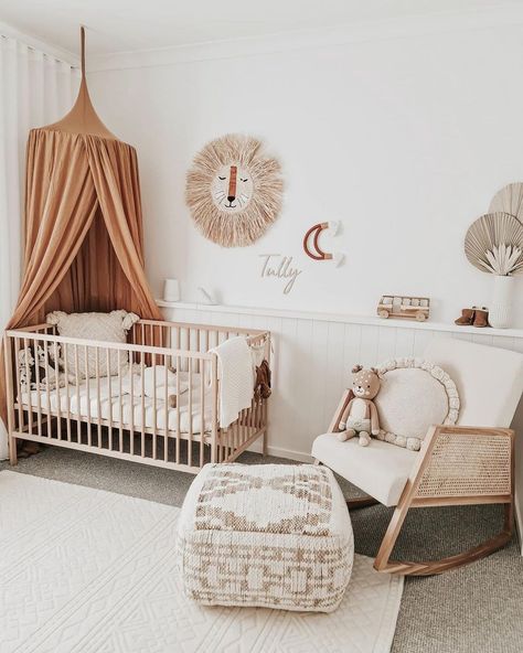 Baby Cozy Nursery on Instagram: “Beautiful baby nursery decor Via @our_build_bourne_boulavard ・・・ #nurserydecor #babynursery #whiteonwhite #bohonursery #cotcanopy…” Boho Bunny Nursery, Unisex Room For Kids, Nursery Room Ideas Neutral, Beautiful Nursery Ideas, Grey Nursery Ideas, Guest Room Nursery, Unisex Nursery Ideas, Bunny Themed Nursery, Bunny Baby Room