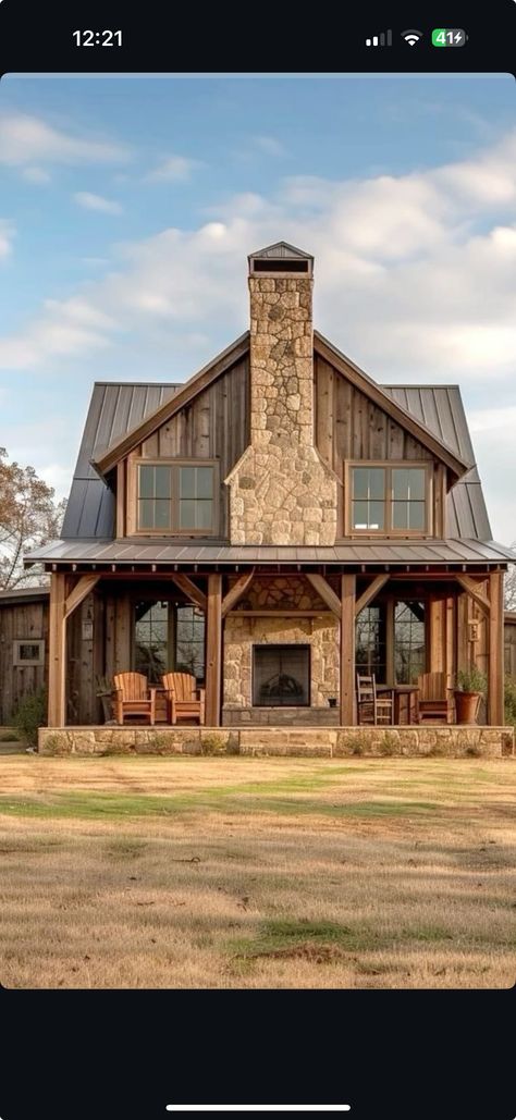 Western House Ideas Exterior, Horse Ranch House Exterior, Old Western Farmhouse, Stone Exterior Houses Farmhouse, Brick And Wood House, Stone Farmhouse Exterior, Log House Exterior, Yellowstone House, Brick Country House