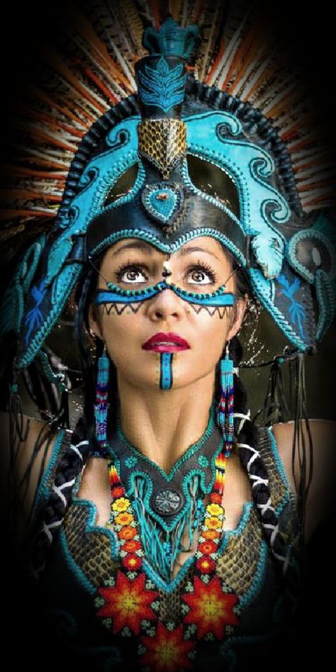 Aztec Costume, Mexican Makeup, Aztec Warrior, Mexican Art, Face Design, Face Painting, Character Inspiration, Face Paint, Native American