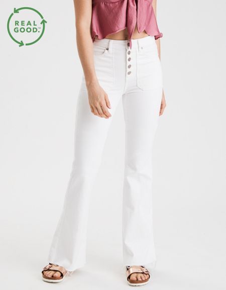 757f843a169cc678064d9530d12a1881desc52996787ri White Flare Jeans Outfit, Flared Jeans Outfit Fall, Best Petite Jeans, Flare Jeans Outfit, White Flared Jeans, Jeans Outfit Fall, High Waisted Flare Jeans, High Waisted Flares, Petite Jeans