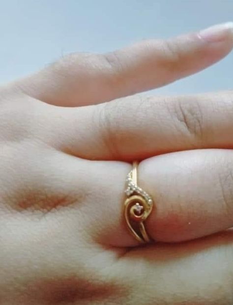 Daily Wear Rings For Women, Daily Wear Rings, Simple Ring Design, Wear Rings, Gold Earrings For Men, Gold Items, Gold Jewelry Outfits, Gold Earrings Models, Gold Chain Design