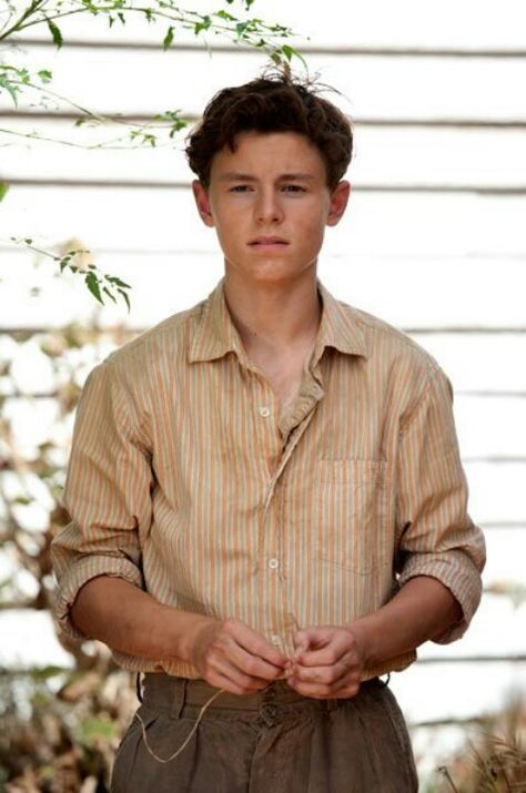 Callan McAuliffe <3 <3 Callan Mcauliffe, Flipped Movie, I Am Number Four, Character Inspiration Male, Character Profile, Story Inspiration, Book Characters, Writing Inspiration, Movie Quotes