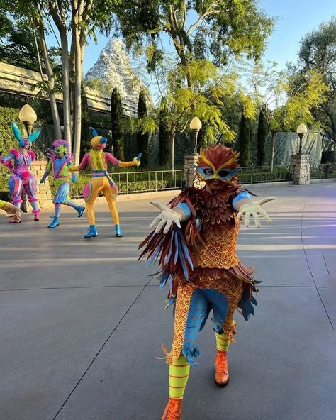 The Magic Happens parade at Disneyland is a "must see" during every visit to the Disneyland Resort. And with every performance that I watch, I either record a video of the parade performance or take a lot of pictures. Recently, I was going through all of my pictures and realized that I have 1000's of Magic Happens parade photos taken over the last year that I have never shared on my website nor on social media. For some parade performances, I would share a few images on the website or social... Magic Kingdom Parade, Its A Small World Ride Disneyland, A Christmas Fantasy Parade Disneyland, Cars Ride Disneyland, Haunted Mansion Ride Disneyland, Disneyland Resort, Disneyland, My Pictures, Take That