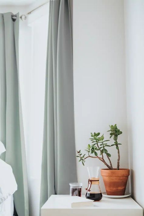 What Color Curtains Go with Gray Walls? - 10  Combination Ideas Boho Style Curtains, Formal Living Room Designs, Color Curtains, Navy Blue Curtains, Pink Color Combination, Dark Grey Walls, Yellow Curtains, Gray Walls, Minimal Living