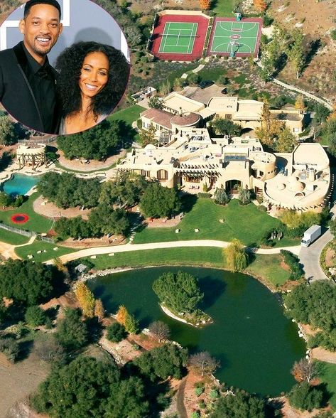 Will Smith and Jada Pinkett Smith Mega Mansion, Celebrity Mansions, Dream Mansion, Unusual Homes, Celebrity Homes, Expensive Houses, Mansion Interior, Travel Outdoors, Celebrity Houses, Abandoned Houses