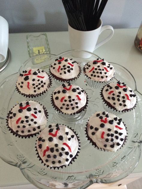 I made these "Jason" cupcakes for my sons Friday the 13th Birthday!! Friday The 13th Themed Snacks, Friday The 13th Snack Ideas, Friday The Thirteenth Party Ideas, Friday The 13th Movie Night, Friday The 13th Themed Food, Friday The 13th Food Ideas, Friday The 13th Party Ideas Food, Friday The 13th Birthday Party Ideas, Friday The 13th Party