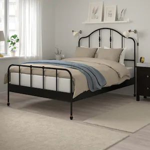 Lit double pas cher - Lit 2 places / 2 personnes - IKEA Affordable Bed Frames, Sunflower Bedroom, Design Ložnic, Black Bed Frame, Black Bed, Iron Bed Frame, Ikea Bed, Hemma Diy, Shared Bedroom