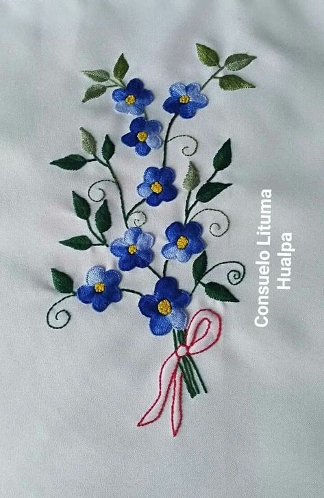 Bordados Tambour, Fabric Paint Diy, Hand Embroidery Patterns Flowers, Floral Embroidery Patterns, Hand Embroidery Videos, Diy Embroidery Patterns, Pola Kristik, Handmade Embroidery Designs, Embroidery Stitches Tutorial