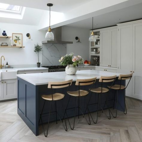 Wimbledon Painted Shaker Kitchen Dark Blue island with seating Painted Shaker Kitchen Cabinets, Shaker Kitchen Island, Painted Shaker Kitchen, Kitchen Cabinetry Design, Light Grey Kitchens, Paint Shakers, Handleless Kitchen, Shaker Kitchen Cabinets, Kitchen Island With Seating