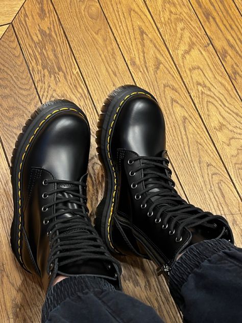 Aesthetic Dr Martens, Dr Martens Fashion, Dr Martens Aesthetic, Jadon Dr Martens, Dc Martens, Jadon Hi, Doctor Martens, Martens Outfit, Dr Martens Style