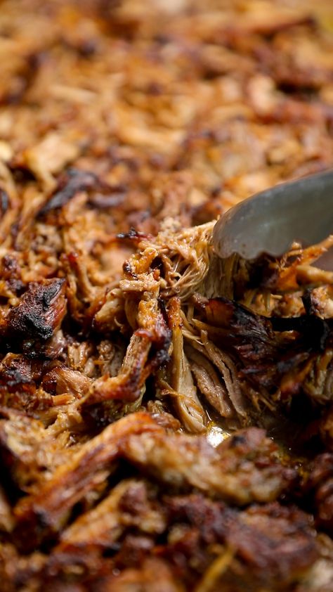 THE BEST CARNITAS RECIPE Best Carnitas Recipe, Best Carnitas, Boneless Pork Shoulder, Carnitas Recipe, Potted Beef, Shredded Pork, Healthy Holidays, Fall Spices, Tacos Beef