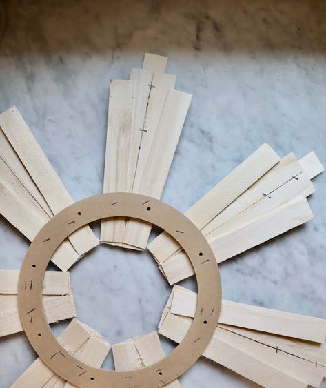 DIY wood shim sunburst wreath - My Sweet Savannah Diy Sunburst Door, Diy Sunburst Wall Decor, Shims Projects Ideas, Christmas Mirror Decorations Ideas, Christmas Mirror Decorations, Spring Egg Wreath, Sunburst Wall Decor, Moss Wreath Diy, Christmas Mirror