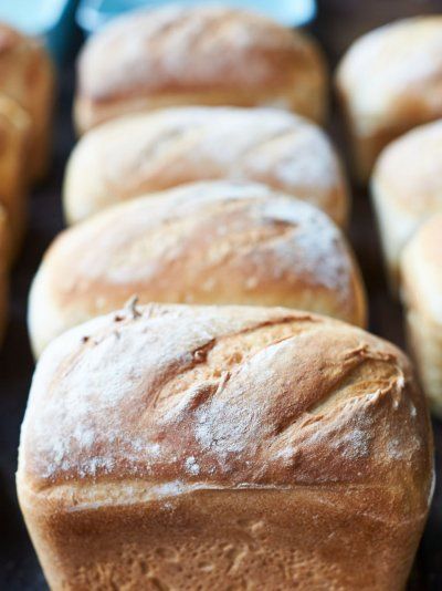 Uk Bread Recipes, Jamie Oliver Bread Recipe, Jaime Oliver Recipes, Easy Bread Recipe, Tom Kerridge, Homemade Bread Easy, Bread Easy, Jamie Oliver Recipes, Cross Buns