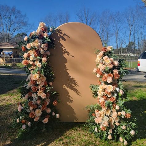 Floral arch with greenery and blush and burnt orange flowers Burnt Orange Color Palette, Color Palette Wedding, Orange Color Palette, Orange Blush, Orange Color Palettes, Wedding Beach Ceremony, Beach Ceremony, Blush Flowers, Burnt Orange Color