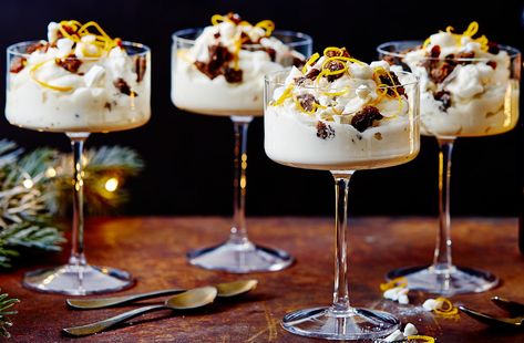 Eaton Mess Recipe, Eton Mess Recipe, Eaton Mess, Baileys Original Irish Cream, Christmas Dessert Recipes, Baileys Recipes, Christmas Desserts Easy, Tesco Real Food, Gingerbread Latte