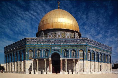 Al Aqsa Mosque in old city of Jerusalem . Palestine The Dome Of The Rock, Third Temple, Dome Building, Al Quds, Mosque Art, Masjid Al Haram, Dome Of The Rock, Beautiful Mosques, Grand Mosque