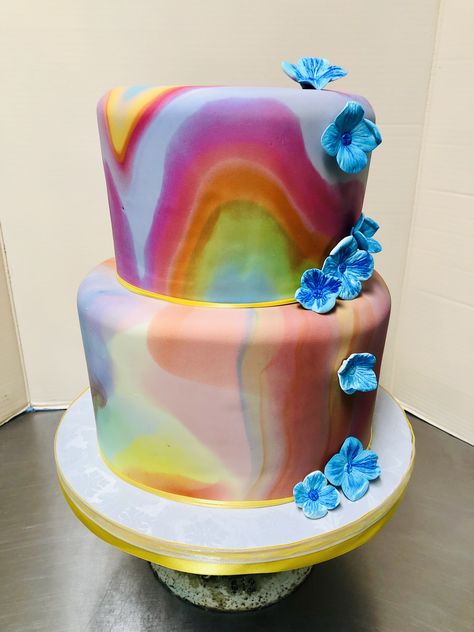 Marbled Rainbow Fondant Cake Tie Dye Fondant Cake, Rainbow Marble Cake, Rainbow Fondant Cake, Marble Fondant, Marbled Fondant, Fairy Garden Cake, Rainbow Marble, Rainbow Cakes, Cake Bunting