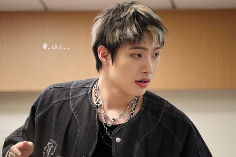 Princess Mingi, Kim Song, Rap Verses, Mingi Ateez, Song Mingi, Song Min-gi, Pop Photos, Hair Inspo Color, Beautiful Songs