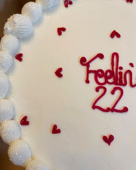 Feelin 22 Birthday Ideas, Taylor Swift Red Party Ideas, I’m Feeling 22 Cake, Taylor Swift Red Cake, 22 Birthday Cake Taylor Swift, 22nd Birthday Cake Ideas, 22 Birthday Cake Ideas, Taylor Swift 22 Cake, Im Feeling 22 Birthday Cake