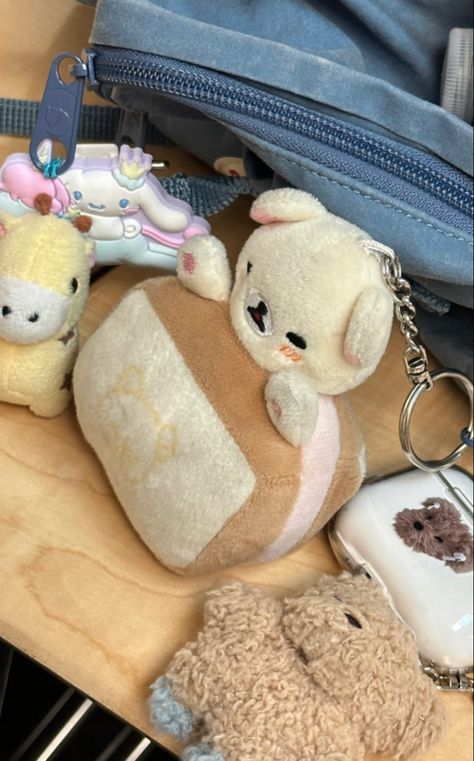 Brown Sugar Aesthetic, Matias Core, Plushies Keychain, Sugar Aesthetic, Spider Monkey, Ariana Grande Pictures, Hello Kitty Items, Cute Keychain, Rilakkuma