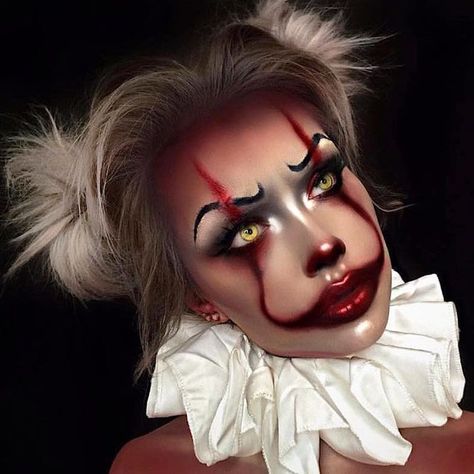 Pennywise Makeup, Scary Clown Costume, Clown Costume Women, Halloween Makeup Sugar Skull, Halloween Makeup Clown, Halloweenský Makeup, Halloween Hairstyles, Scary Clown Makeup, Celebrity Halloween