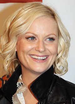 Amy Poehler! Amy Pohler, Classy People, Girls Are Awesome, Leslie Knope, Funny Women, Amy Poehler, Zooey Deschanel, Women Humor, Long Hair Cuts