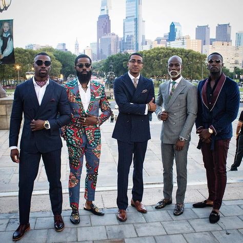 🔥🔥 Tag your squad . 📷@blackmenswear . . . . . . #SuitedBooted #SuitGame #GentlemanWithStyle #GentsFashion #fashiontips #dapper #dapperday… Mens Cocktail Attire, Prom Outfits For Guys, Cocktail Wedding Attire, All Black Party, Outfit Night Club, Cocktail Attire Men, 90s Fashion Outfits Hip Hop Party, Black Suit Men, Creative Cocktail