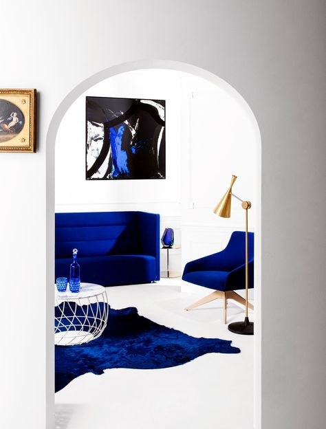 Klein Blue Interior, Yves Klein Blue, Yves Klein, Interior Design Art, Blue Interior, Klein Blue, Full House, Colorful Interiors, Interior Architecture