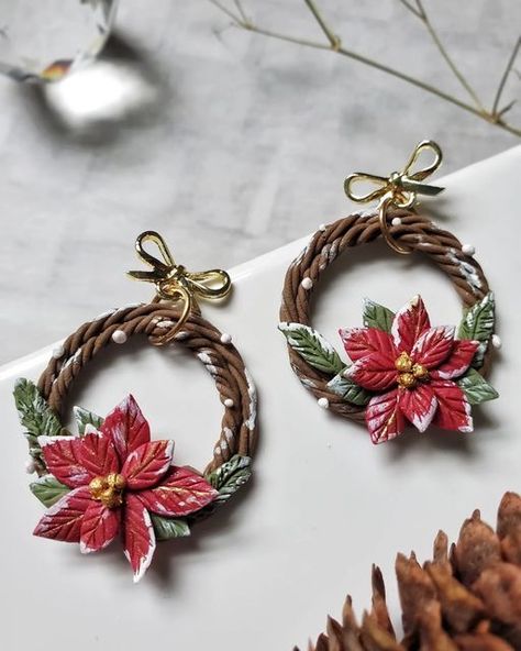 Palmer Clay, Poinsettia Earrings, Polymer Clay Fairy, Polymer Clay Flower Jewelry, Diy Earrings Polymer Clay, Winter Earrings, Christmas Clay, Polymer Clay Christmas, Polymer Clay Diy