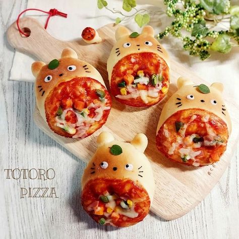 Cute Pizza, Kawaii Cooking, Delicious Snacks, Food Drinks Dessert, Kawaii Food, Food Crafts, Korean Artist, Food Obsession, Cafe Food