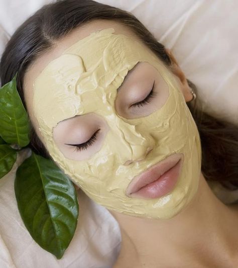 How To Use Multani Mitti For Acne Multani Mitti Face Pack, Homemade Face Pack, Cucumber For Face, Multani Mitti, Acne Overnight, Pimples Remedies, Acne Face Mask, Natural Acne Remedies, Face Acne