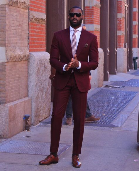 Colour Suits For Men, Wine Colour Suits For Men, Burgundy Suit Men, Wine Colour, Mens Wedding Attire, Light Grey Suits, Suits Men Business, Trends Magazine, Timeless Outfits