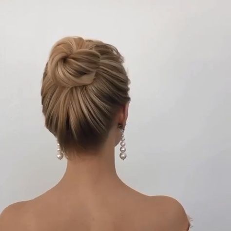 Puf Hair Styles, Shenion Hairstyles, Hair Shinion, Diy Wedding Hairstyles, Shinion Hair, Junior Bridesmaid Hair, Wedding Hairstyles Videos, Sanggul Modern, Updo Hairstyles Tutorials