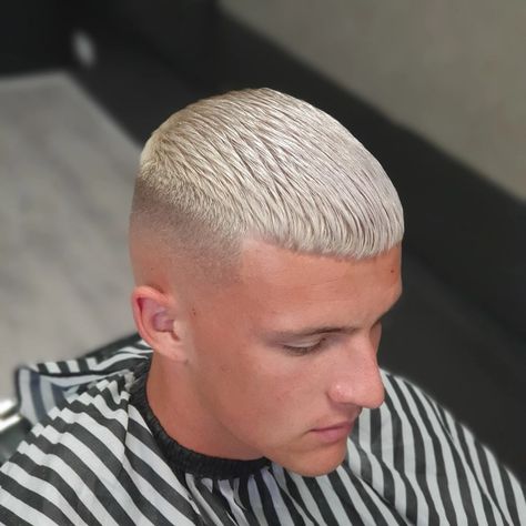 Crop Top Haircut, Crop Top Fade, Fade Crop Top, Jarhead Haircut, Top Fade Haircut, Military Haircuts, Top Haircuts For Men, Military Hair, Caesar Haircut