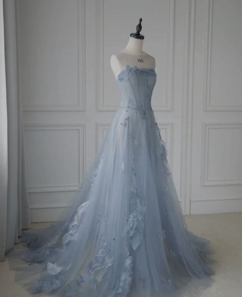 Debut Gowns 18th, Tella Dragna, Caraval Aesthetic, Donatella Dragna, Prom Night Dress, Debut Gowns, Debut Dresses, Ball Gowns Aesthetic, Princesa Tiana