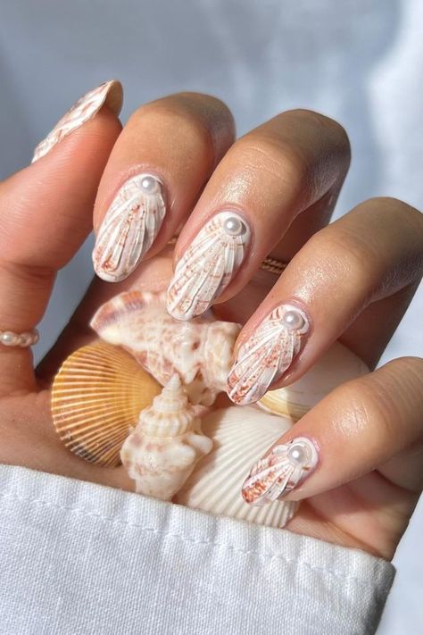 Beach Themed Nails, Seashell Nails, Wave Nails, Beach Nail Designs, Sea Nails, Beachy Nails, Art Coquillage, Mermaid Nails, Vacation Nails