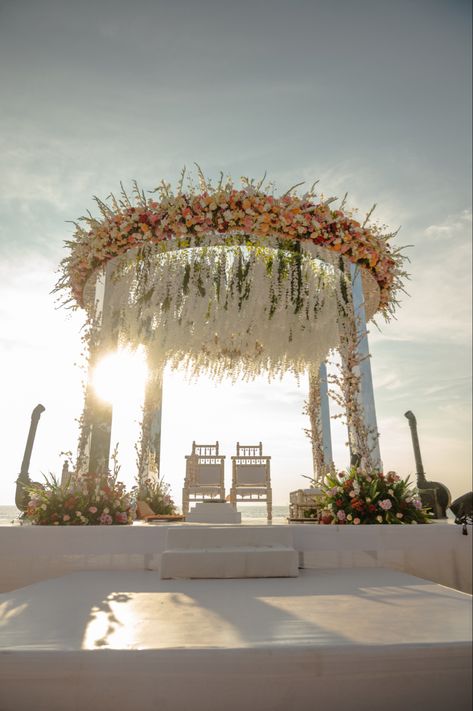 Beach mandap at Lalit Goa Beach Mandap Decor, Beach Wedding Mandap, Beach Mandap, Indian Beach Wedding, Mandap Design, Blue Beach Wedding, Goa Wedding, Outdoor Evening, Engagement Decor